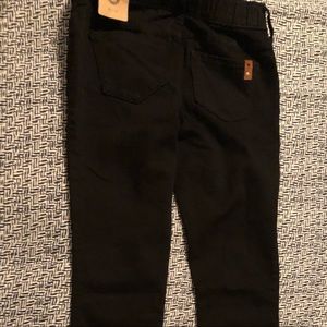 Black pull on jean jeggings